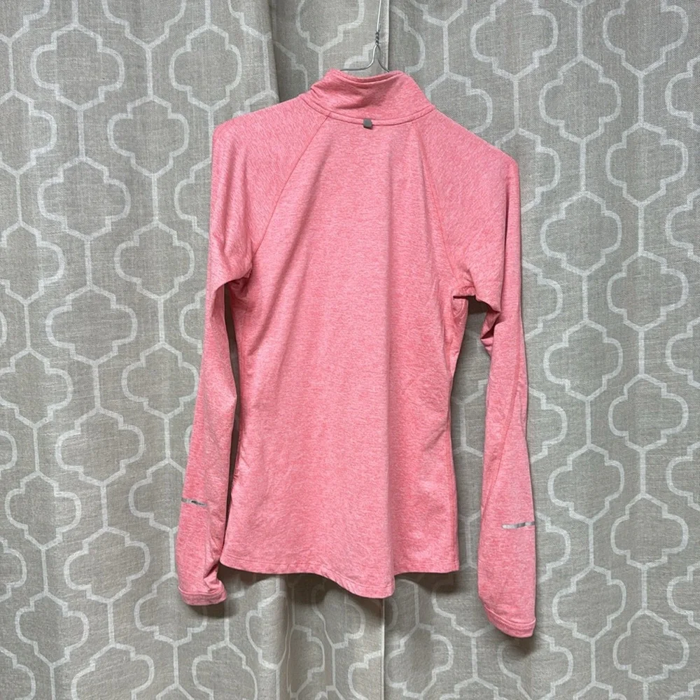 Nike running Pink Fitted with Long Sleeves activewear shirt size XS